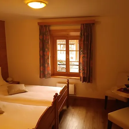De Commune Hotel 3*
