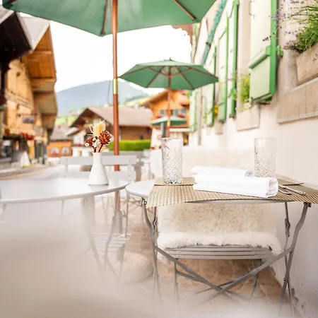 De Commune Hotel